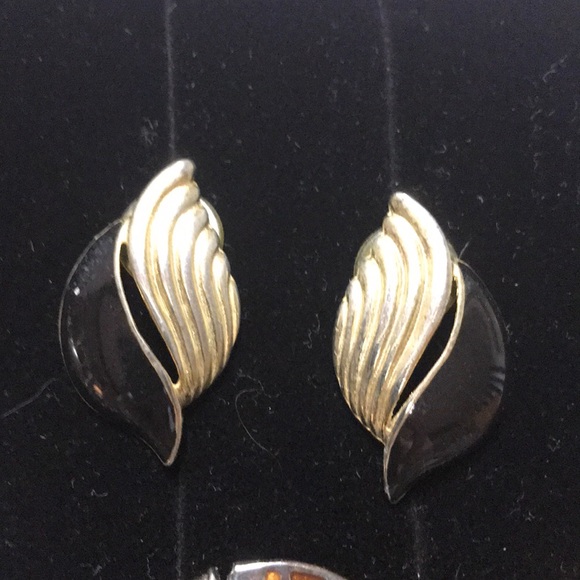 Vintage Earrings Set - Picture 3 of 8